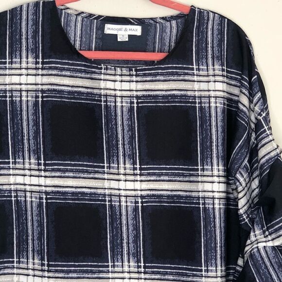2/$20 Maggie & Max Blue Plaid Puff Sleeve Top - Picture 14 of 16